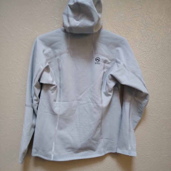The North Face Women's Summit L2 Jacket Medium - Picture 4 of 8